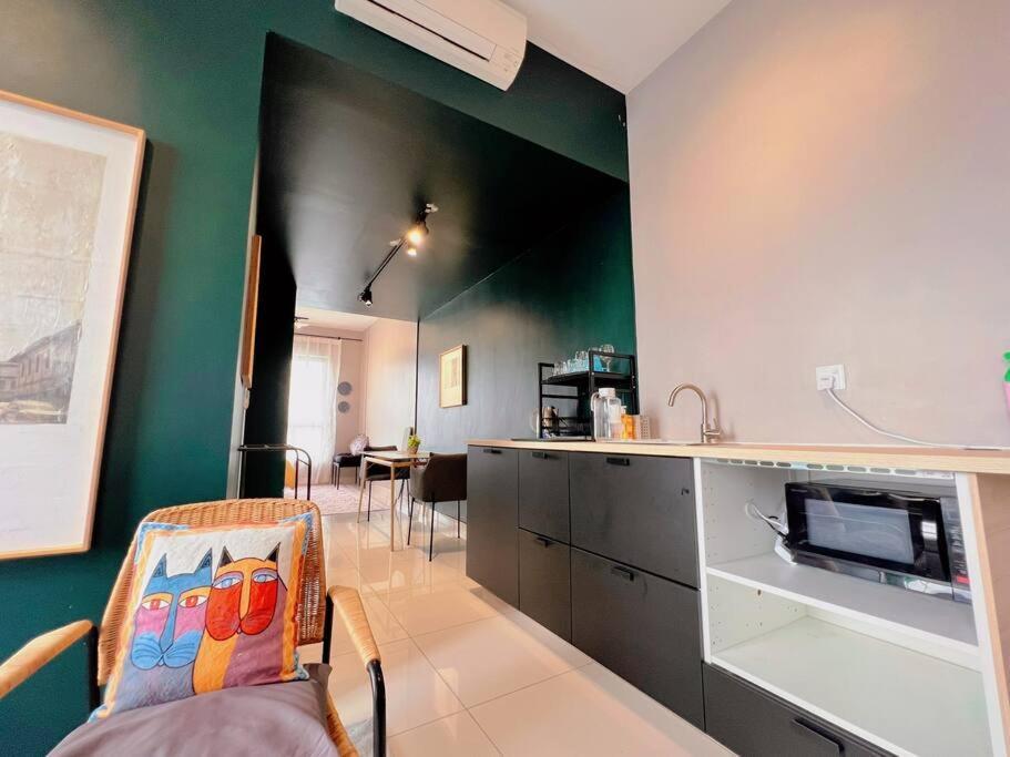 7 Pax Family Connecting Room D'Sara, Direct Link Mrt Kampung Selamat, Near Sungai Buloh & Thomson Hospital Шах Алам Екстериор снимка